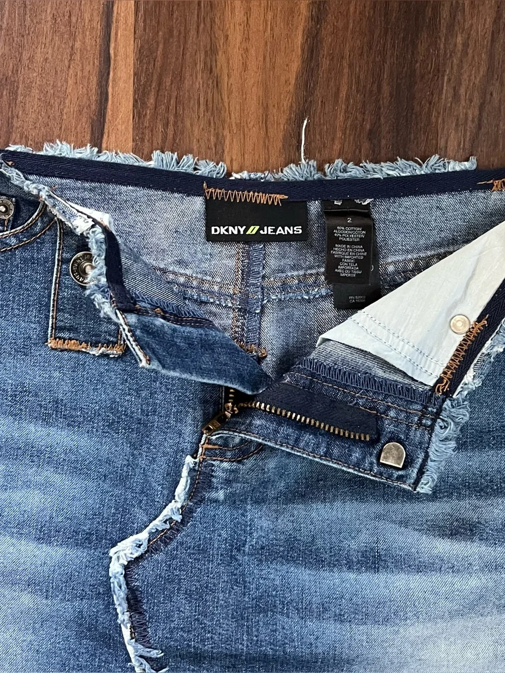 Vintage Y2K/90s DKNY Jeans denim midi skirt